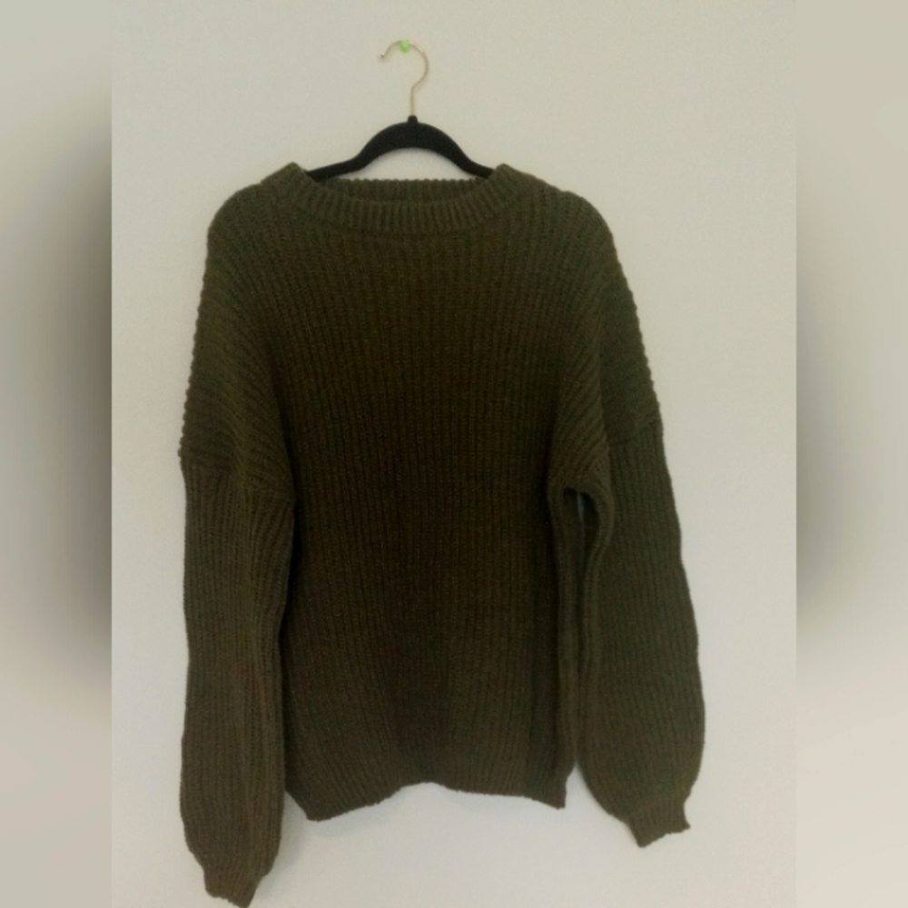 WOMEN'S KNIT SWEATER SIZE XL